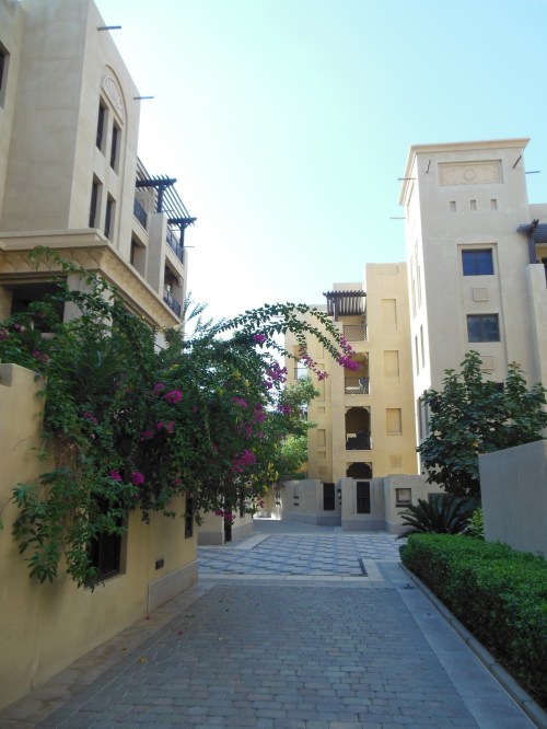 Old Town: While parts of the city look “authentic” (or what you might expect to see in a Middle Eastern city), the oldest building in Dubai is probably from the 60s or 70s. This complex, known as “Old Town”, was finished in 2007.